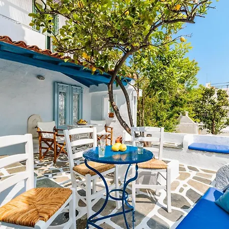 The Lemon Tree House - In The Heart Of Case de vacanță