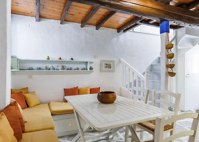 The Lemon Tree House * Skopelos Town