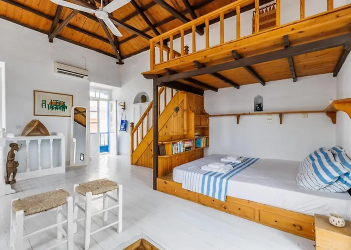 Holiday home The Lemon Tree House